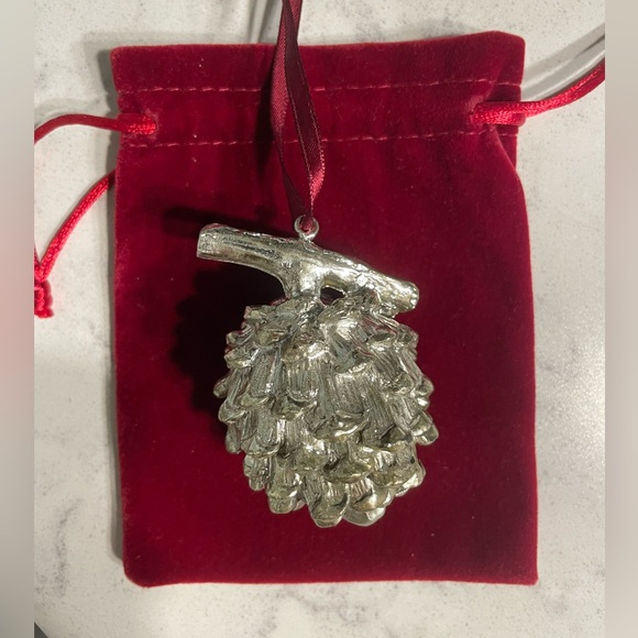 Christmas Ornament 🎄 - Picture 1 of 3